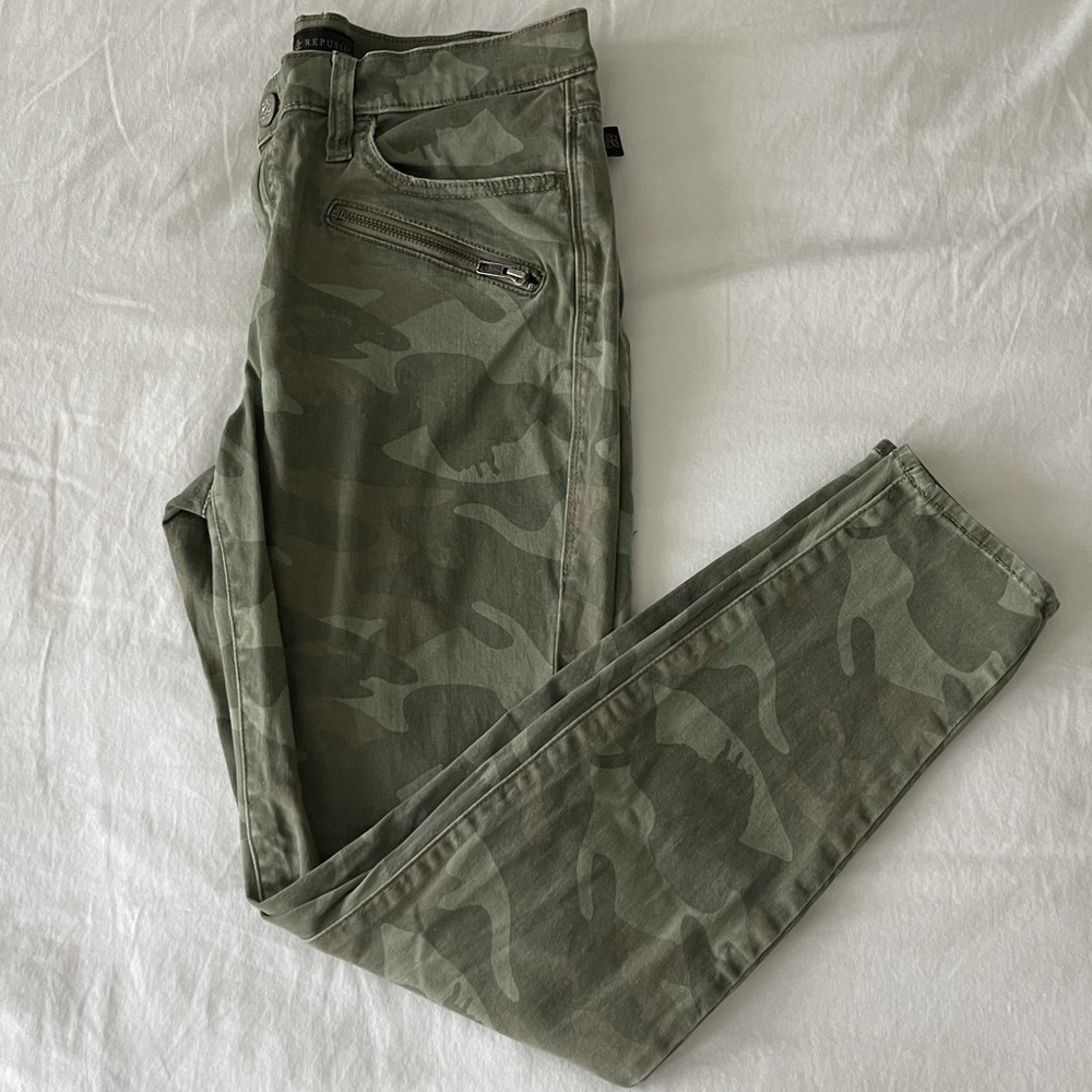 Rock & Republic camo jeans